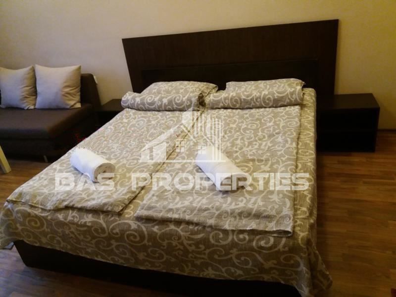 Продава се Четиристаен апартамент в София, Студентски град - 118 кв.м за 1950 €/кв.м - Снимка #1