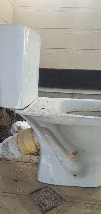 Унитаз продам срочно