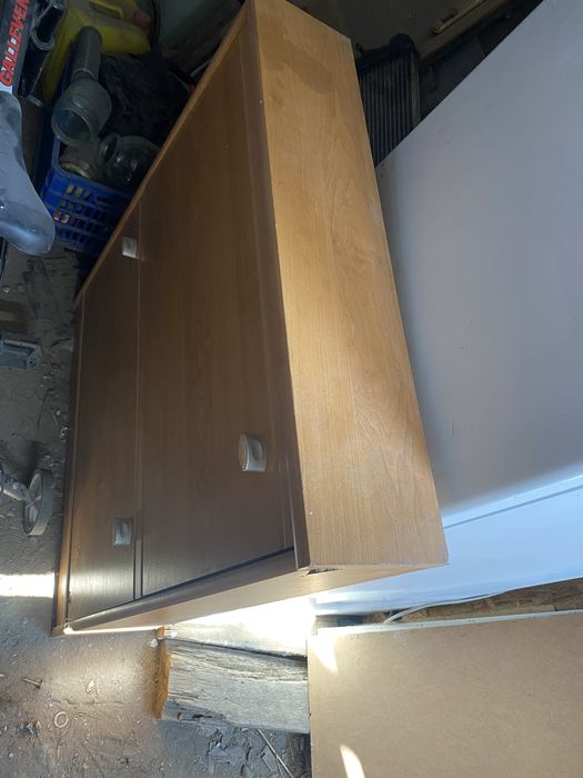 Обувница б/у с двумя отсеками