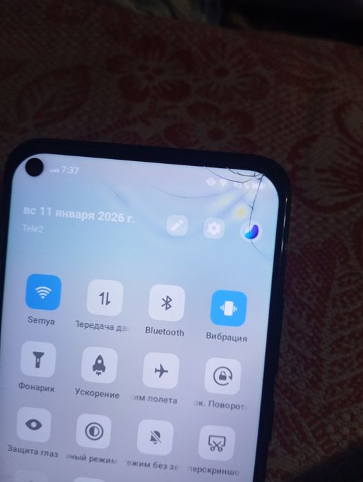 Смартфон виво 64 гига