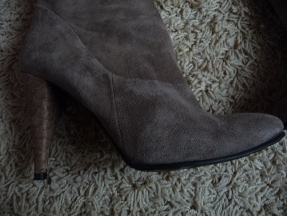 Cizme dama elegante piele naturala interior/exterior marimea 38 ca noi