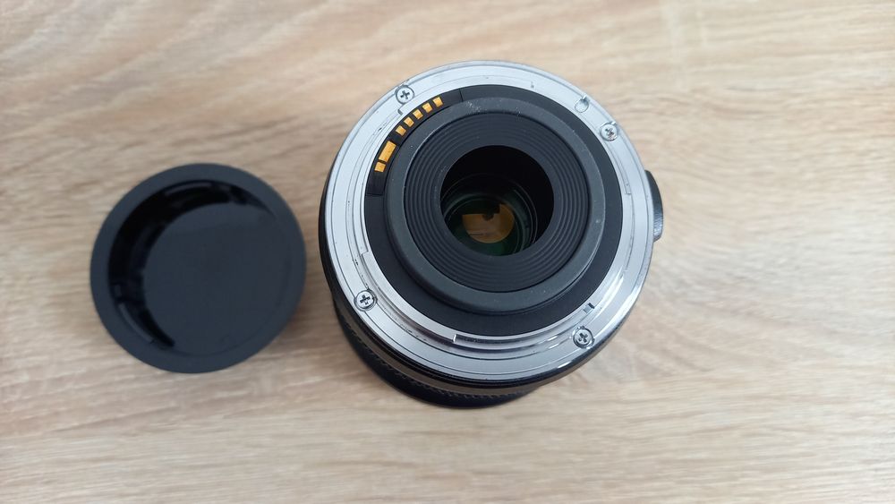 Obiectiv foto Canon 10-22mm