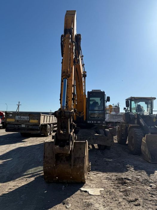 Экскаватор Hyundai R210W-7