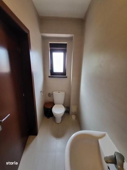 Vilă Spațioasă Tunari | Zonă Centrală | 6 Camere | 5 Băi |