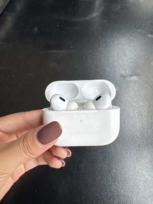 AirPods Pro 2, 2023