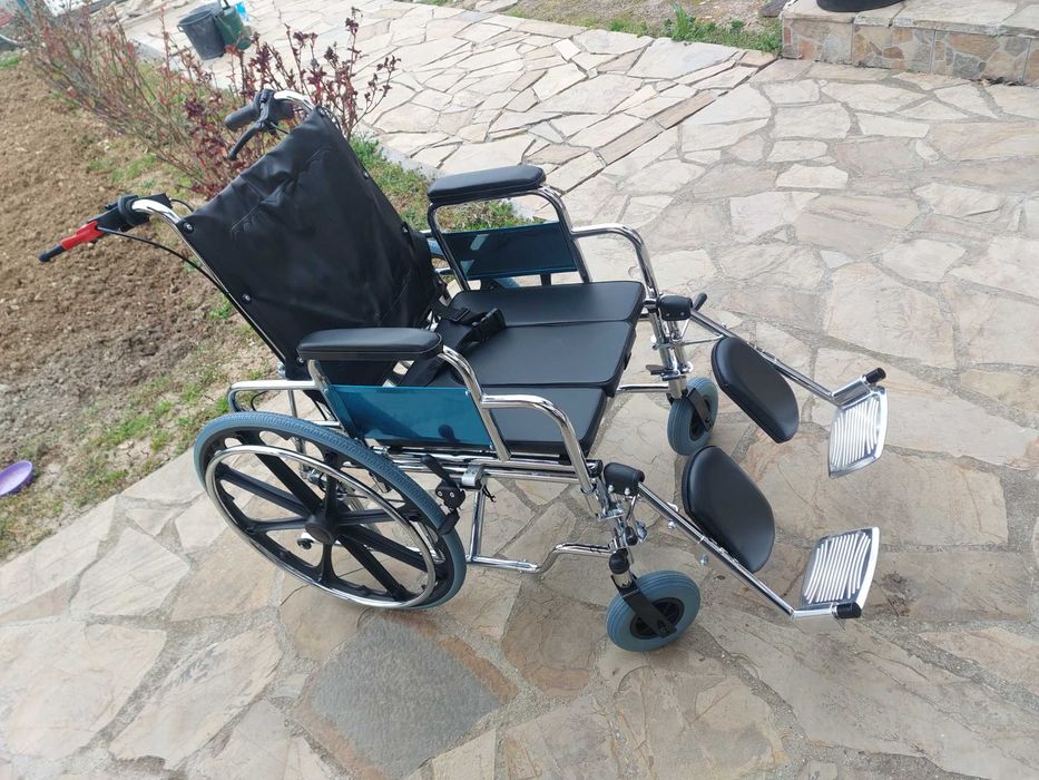 Нова!Инвалидна количка, сгъваема ,рингова ,чисто нова!