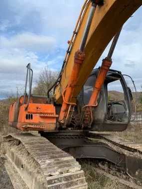 Dezmembrez piese  excavator Fiat Hitachi Zaxis 350
