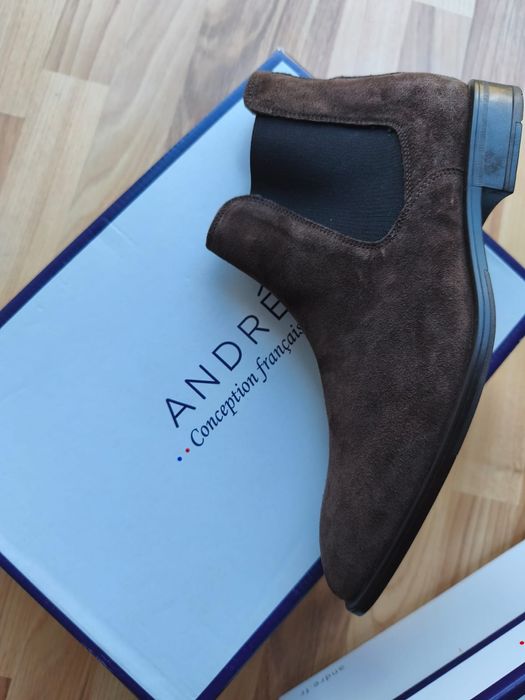 Vând ghete din piele Andree, maro 41 și negre39 noi în cutie și 42 neg