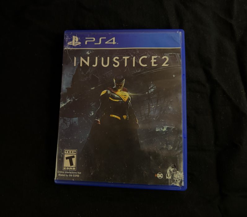 Диски: Fifa 23,INJUSTICE 2