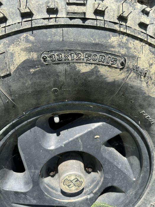 Vand 4 jante cu cauciucuri offroad