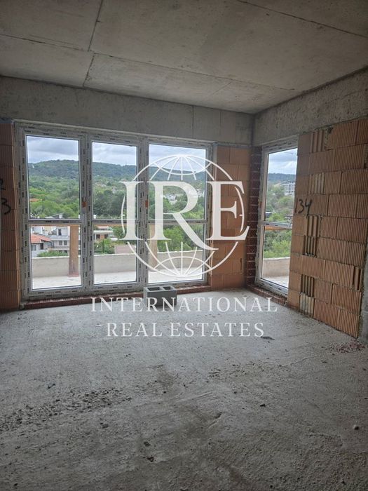 Продава се Двустаен апартамент в Варна, Изгрев - 93 кв.м за 1183 €/кв.м - Снимка #11