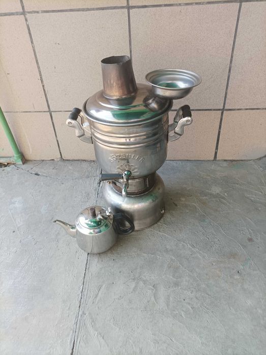 Самовар с заварочным чайником