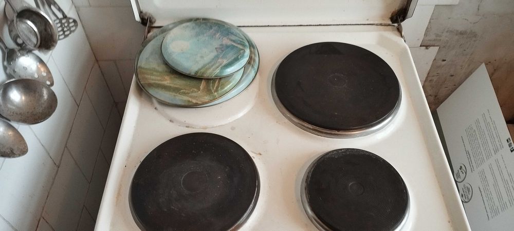 Готварска печка с фурна