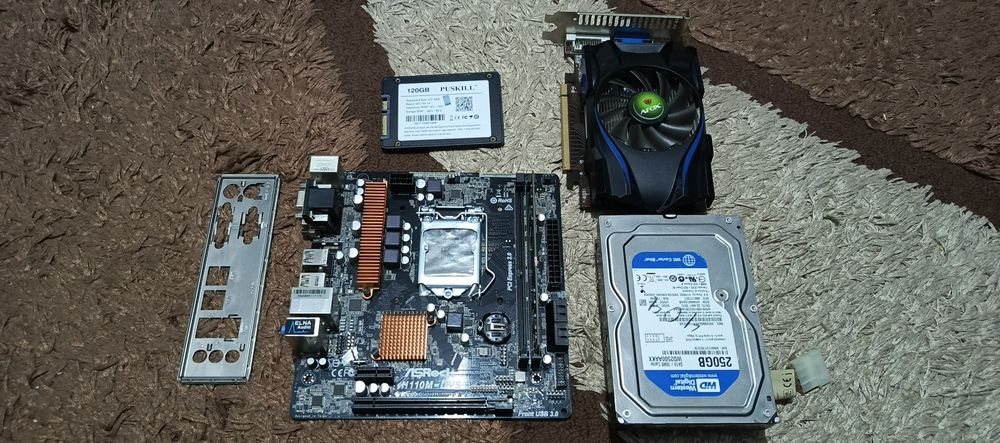 Zapchast ga sotiladi ishlamidi xech brr