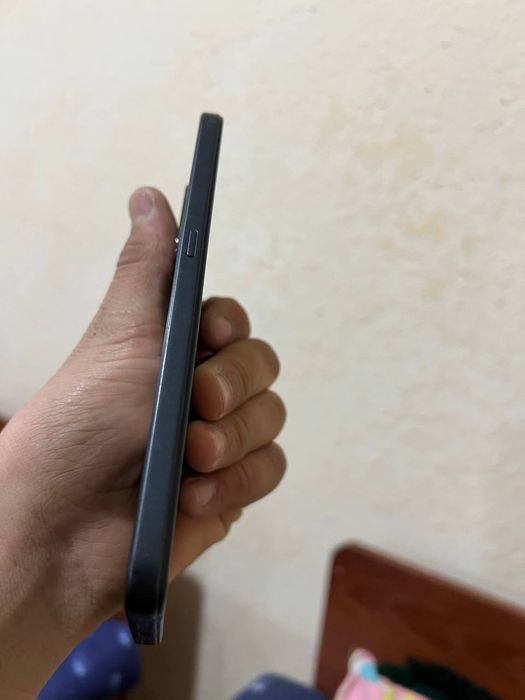 Horon X7d 128/6 korobka dakumenti bor holati ideal 1oy ishlatilgan