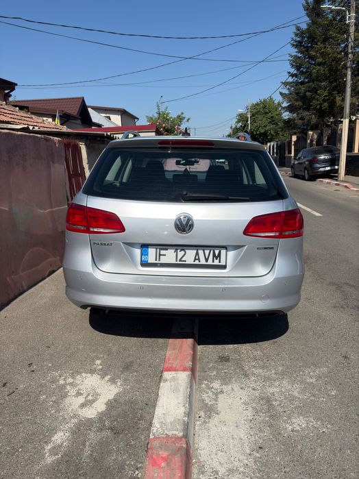Vând Volkswagen Passat B7 2012 motor 1.6 diesel