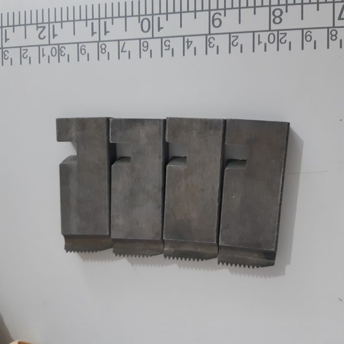 Плашки для станка