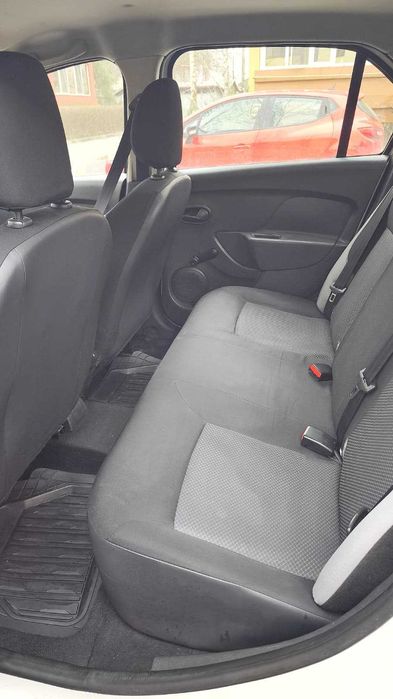 De inchiriat logan pentru uber, bolt. MOD ECO, CONSUM 6 IN ORAS PE GAZ