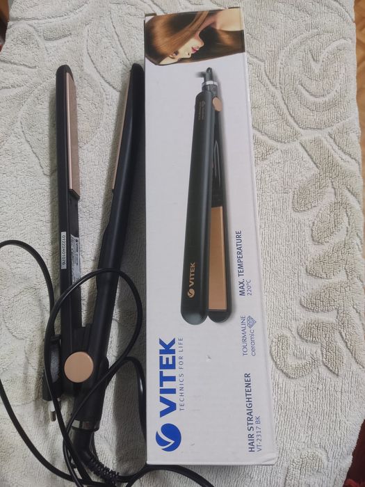 Утюжок для волос Vitek