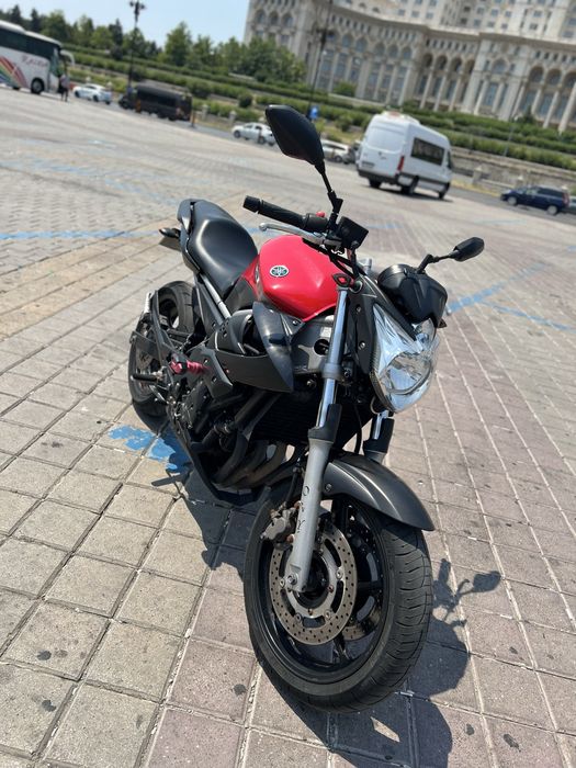 Ysmaha XJ600 2011
