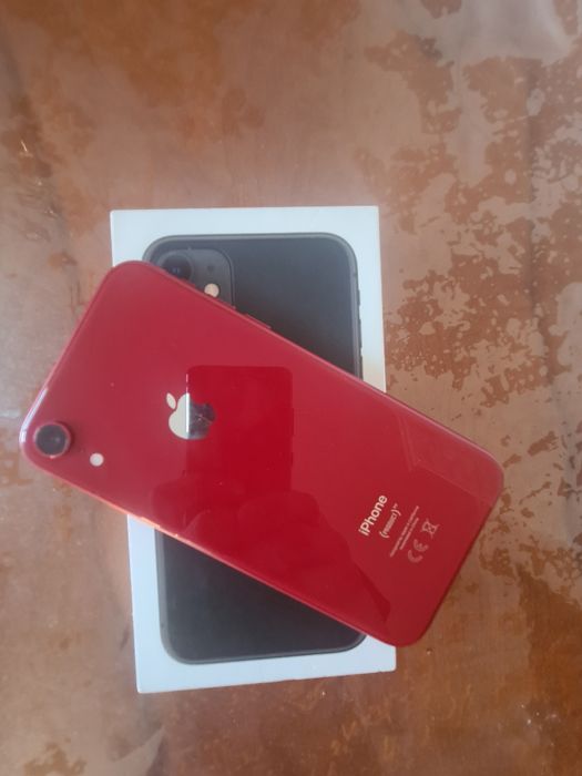 Продам iphone xr 64gb