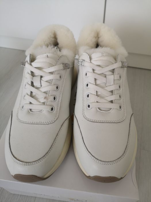 Кроссовки зимние. Кожа