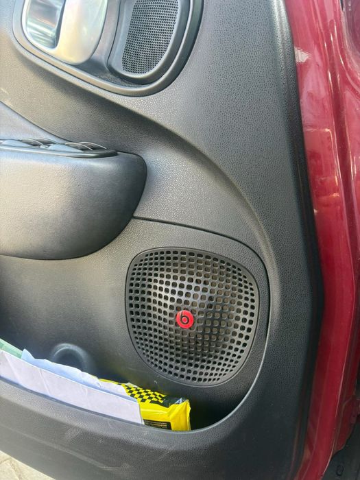 Fiat 500 L    — ABARTH