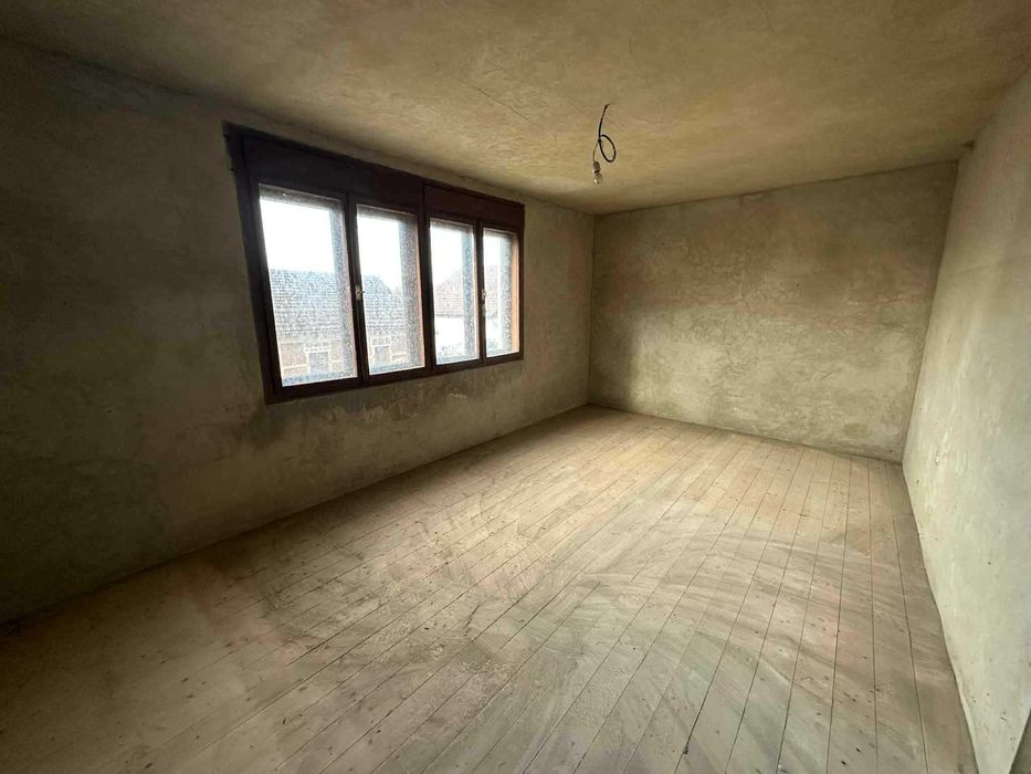 Proprietate de vânzare în Carei: două case,situate pe strada Oborului,