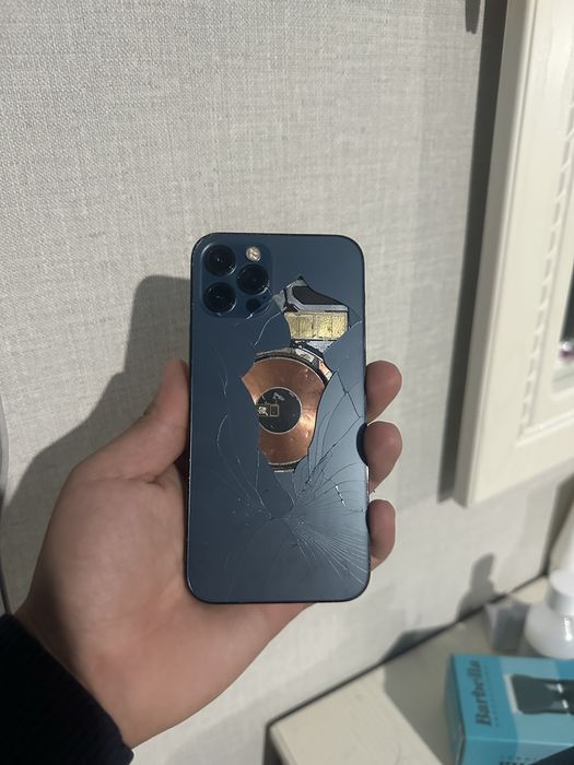 Продам айфон 12 про iPhone 12 pro