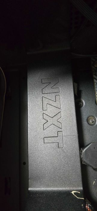 Геймърски компютър – отлично състояние Intel i5 12 ядра, 32GB Ram