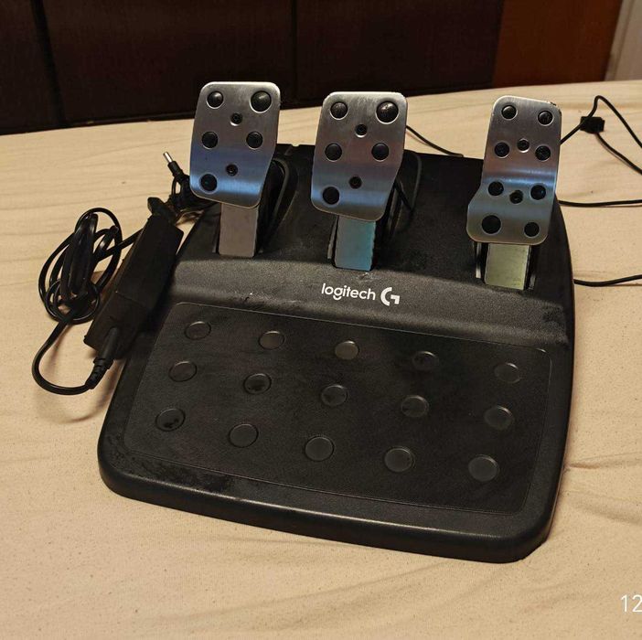 Volan Logitech G29 Gaming +accesoriu volan F1