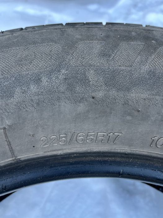 Продам летнюю резину Bridge Stone