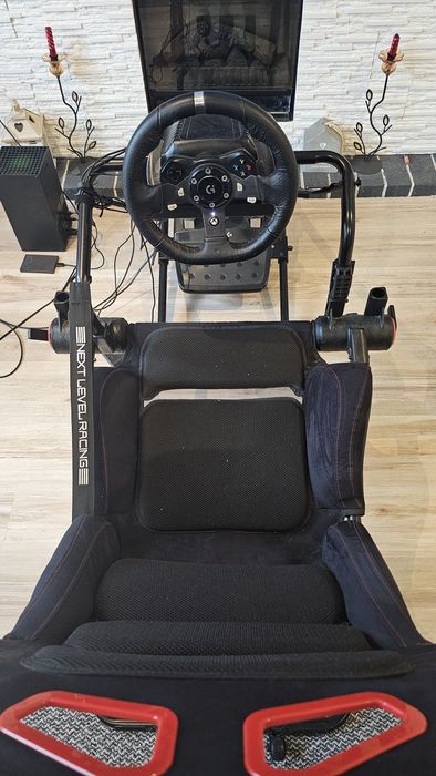 Volan cu pedale Logitec G920 cu scaun racing GT lite pro