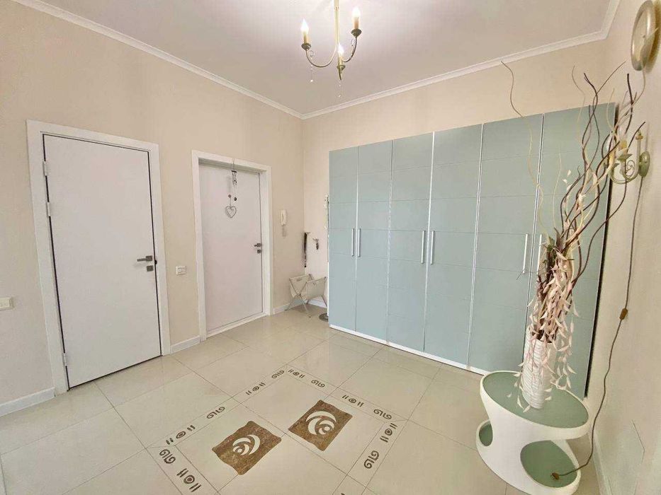 4-комнатная квартира · 130 м²