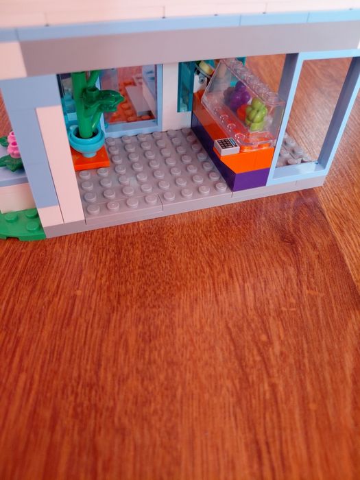 LEGO City - Магазин за сладолед (60363)