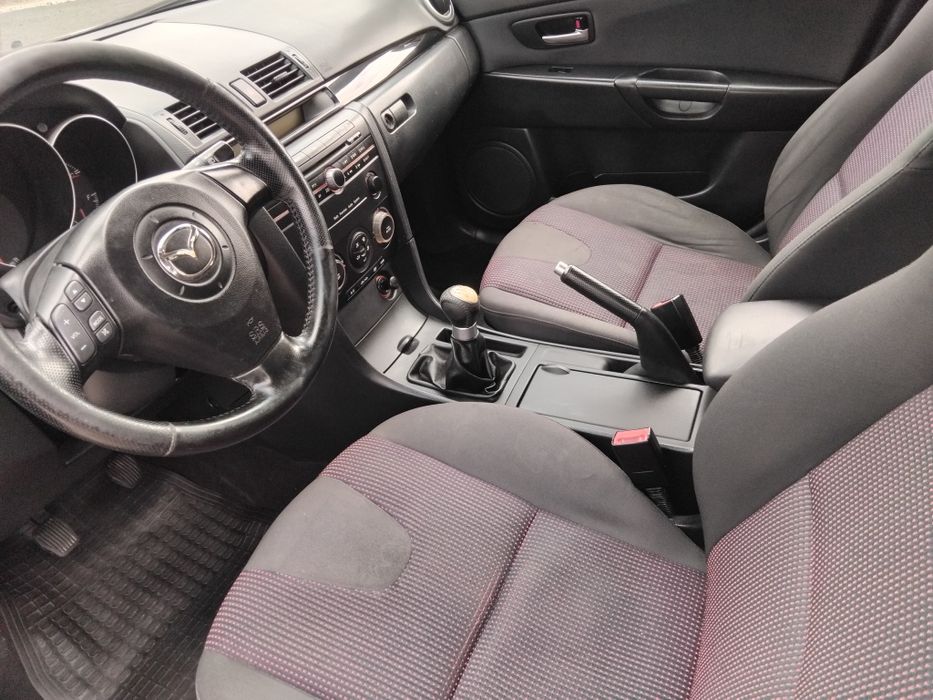 Mazda 3 din 2004 ,1,6 16 valve benzină