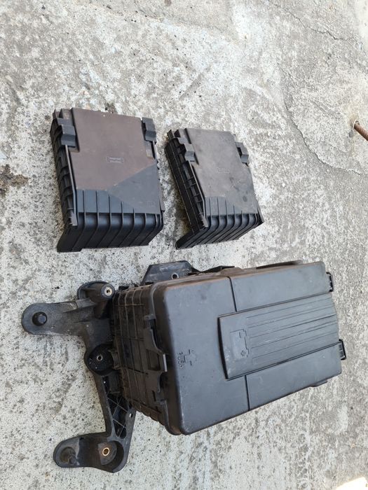Carcasa baterie/Panou sigurante Passat B7 CC B6 Audi Seat Skoda
