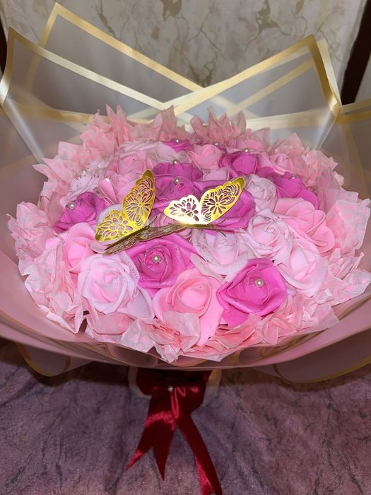 Ръчно направен Букет от 30 вечни рози