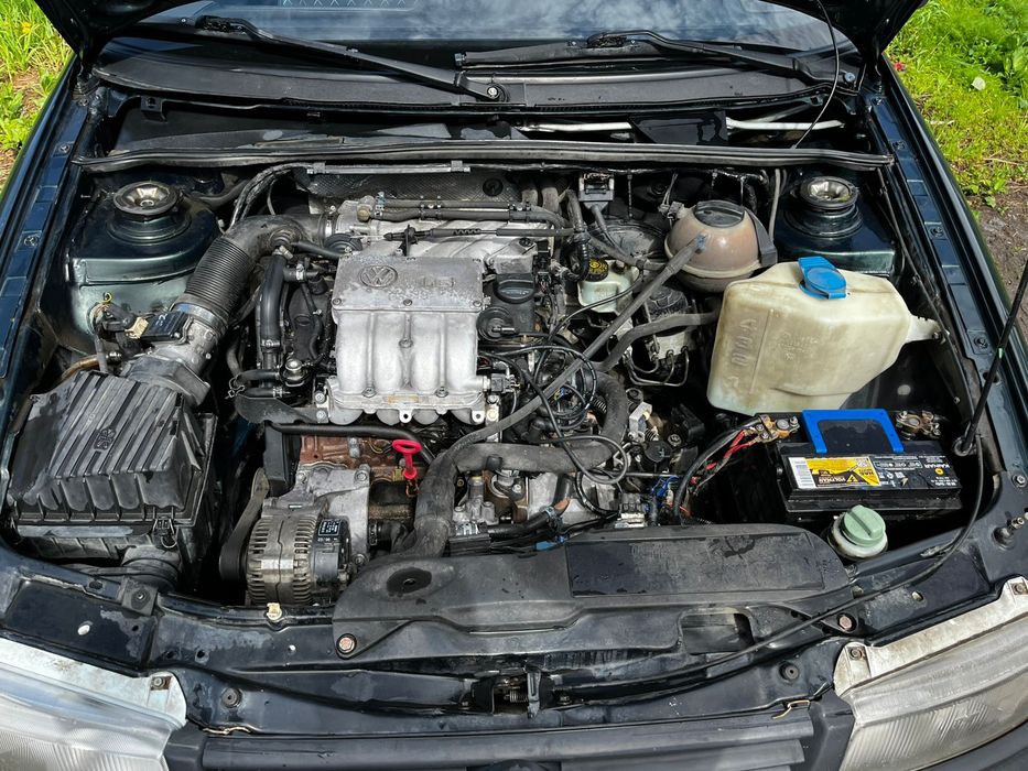 Продам машину Фольксваген пассат в4