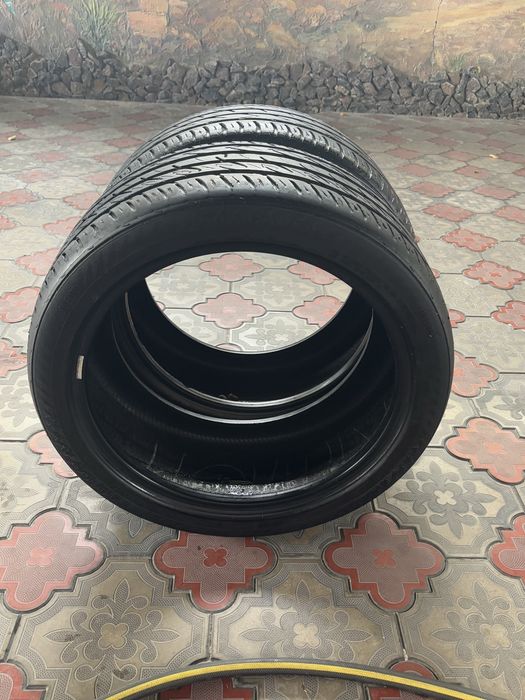 Передние шины 245 40  мерседес