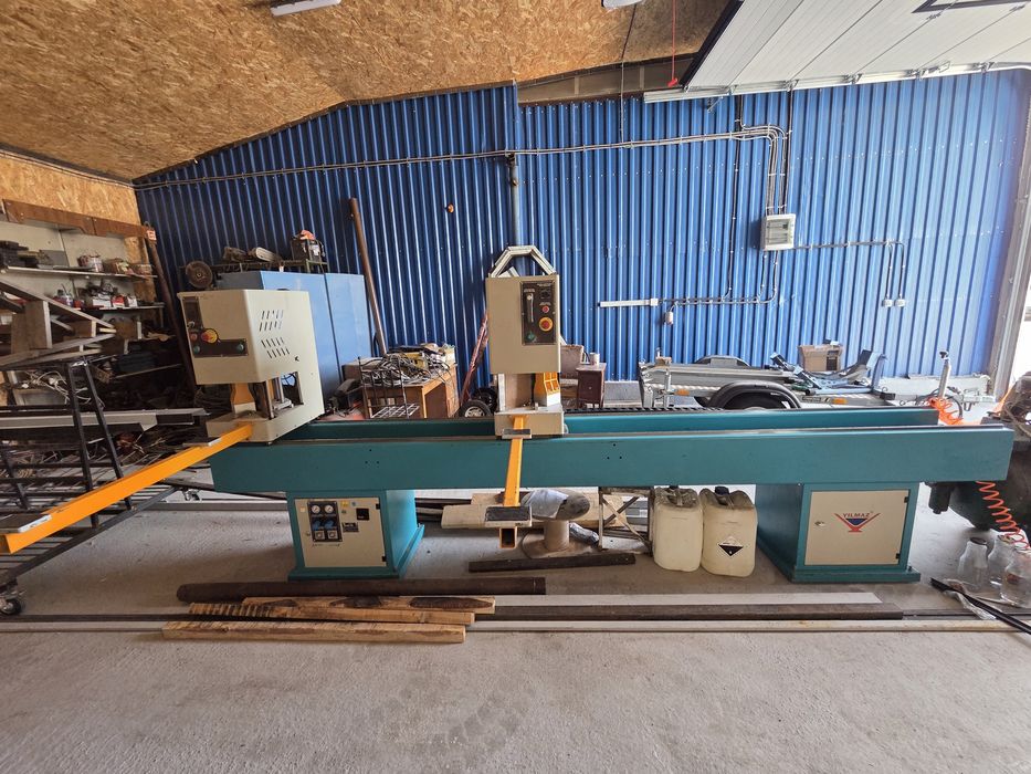 Utilaj lipit PVC   la 2 capete Yilmaz Dk 502