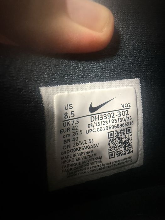Продам новые nike, 42р