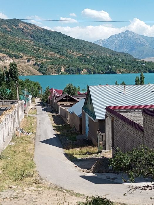 Sijjak qishlogida Dacha uchun yer suv boyida 8sotiq