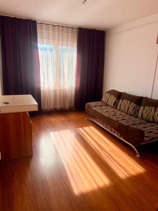 Închiriez apartament 2 camere, mobilat, utilat, et.4/4