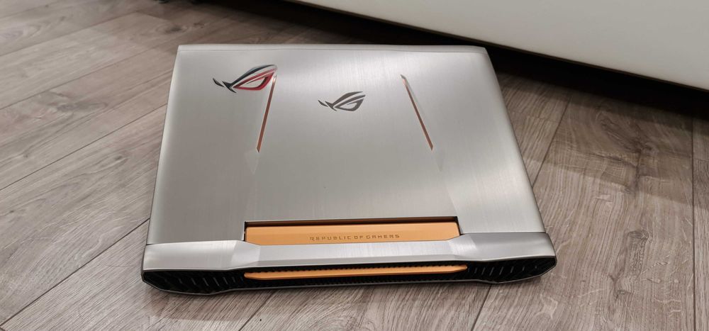 Laptop Asus Rog, intel core i7-, video 6 gb ,17,3" + mouse + tastatura