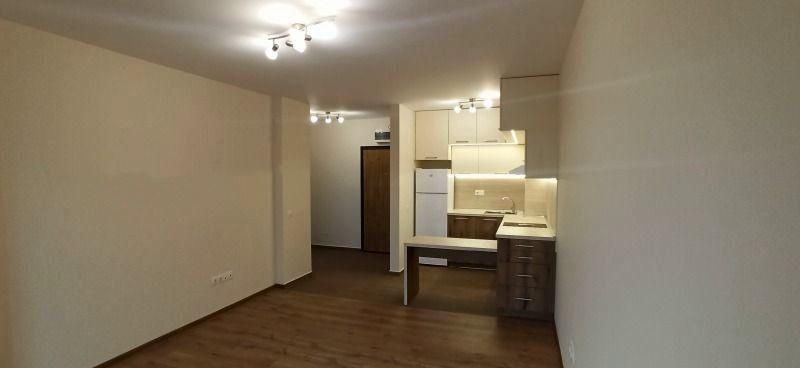 Дава се под наем Двустаен апартамент в София, Връбница 1 - 65 кв.м за 548.25 € - Снимка #1