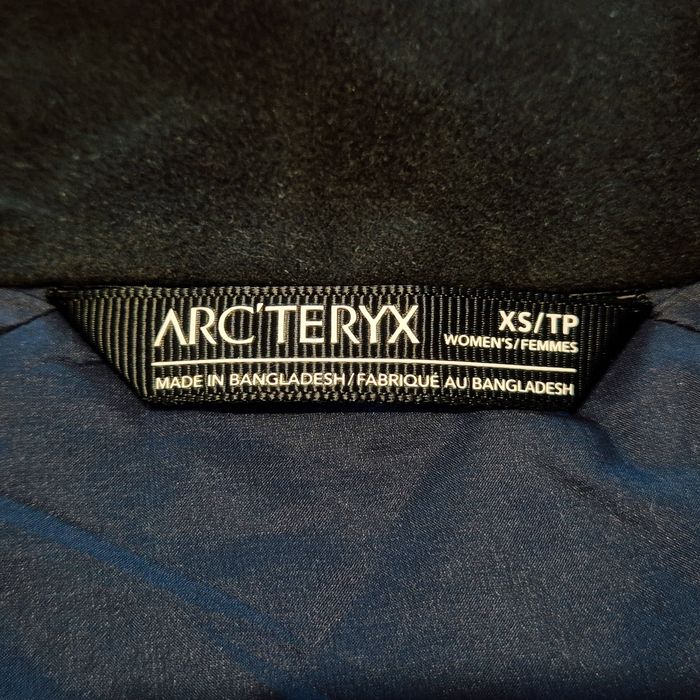 Jachetă Arc'teryx Atom Jacket Dama, XS ,S,M mic(Stare Excelentă)