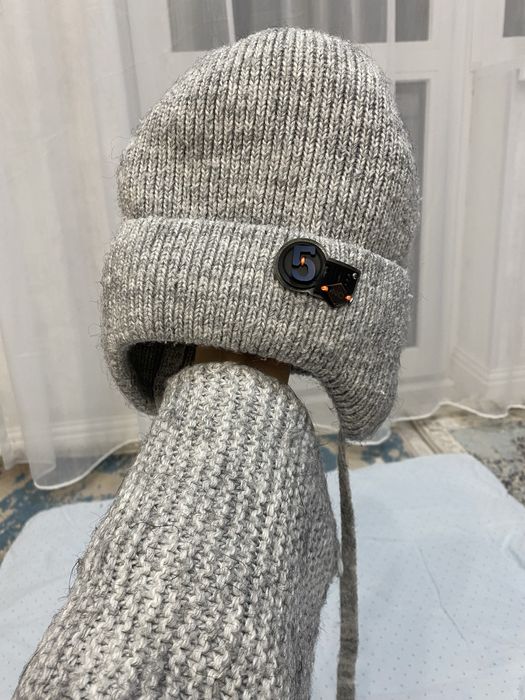 Зимняя шапка со снудом