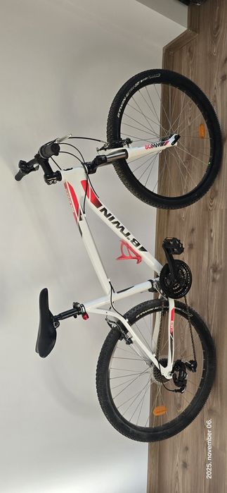 Vând bicicleta B-TWIN