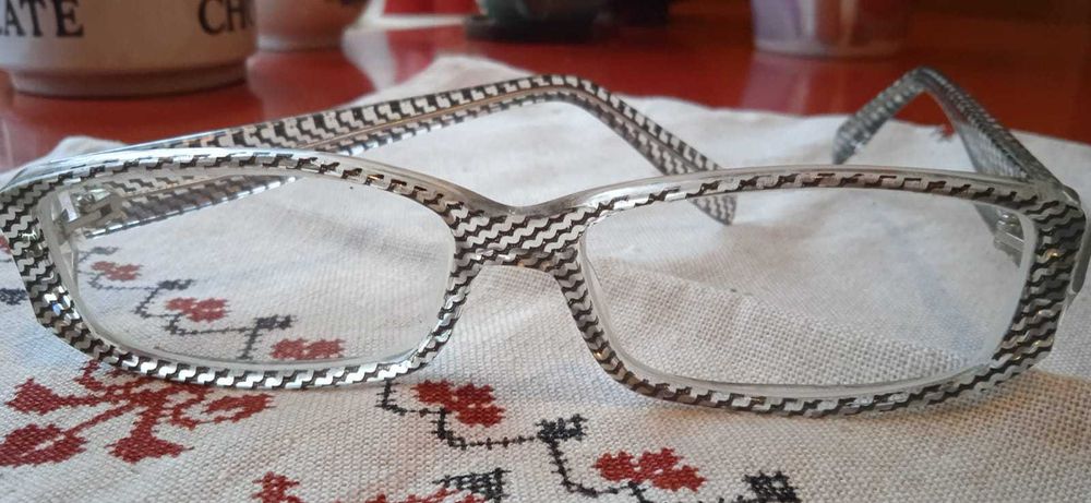 Оправа. Очки для зрения
